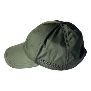 Prada hat / cap NWT. Size S. Green.